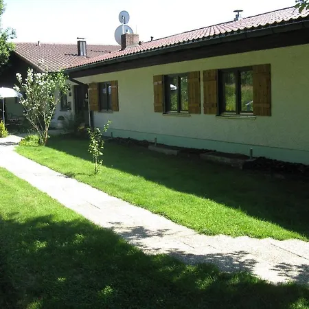 Haus Am Berg Hotel Lam
