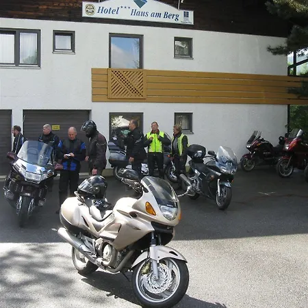 Haus Am Berg 3* Lam