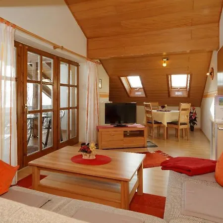Haus Am Berg Lam